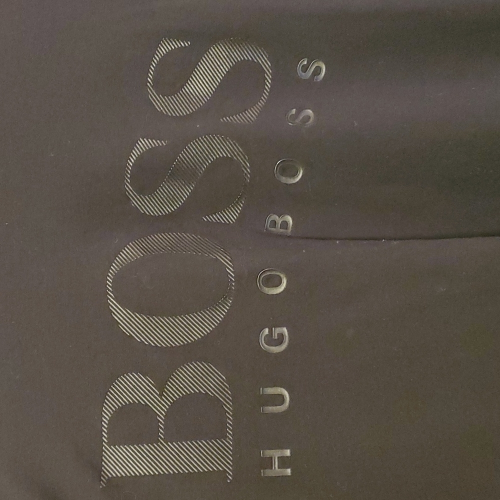 Hugo Boss - Picture 2 of 4